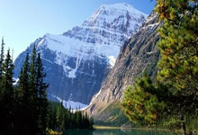 [CBA]古德温突破传球 原帅三分出手一箭穿心.